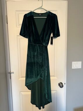 Lulu's Deep Emerald Velvet High-Low Wrap Dress